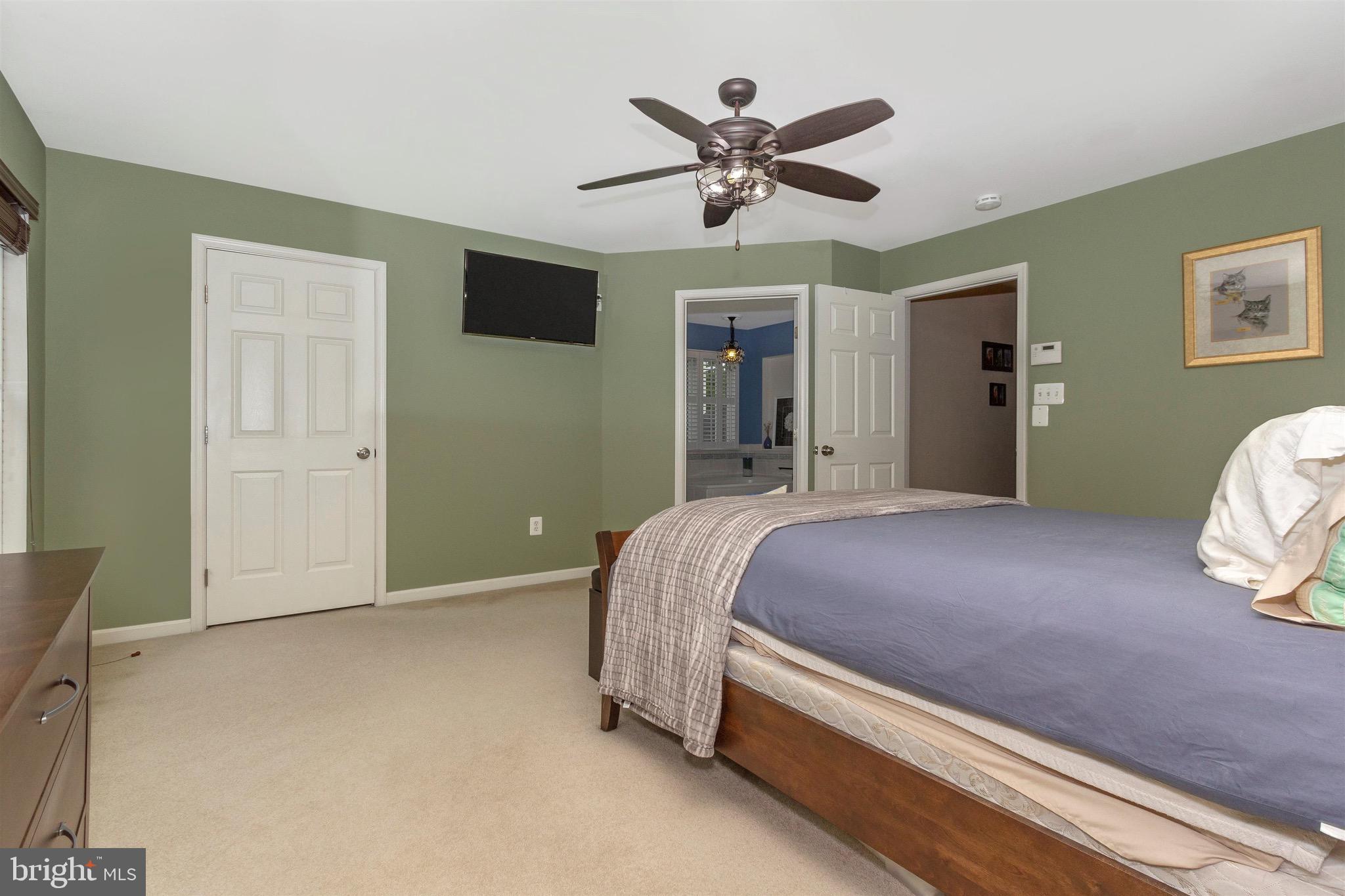 13827 Lullaby Road Germantown, MD 20874 - Photo 24 of 42 Primary Bedroom
