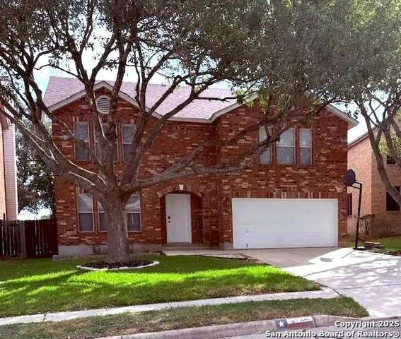 $2,050 | 8422 Park Olympia, Universal City, TX 78148