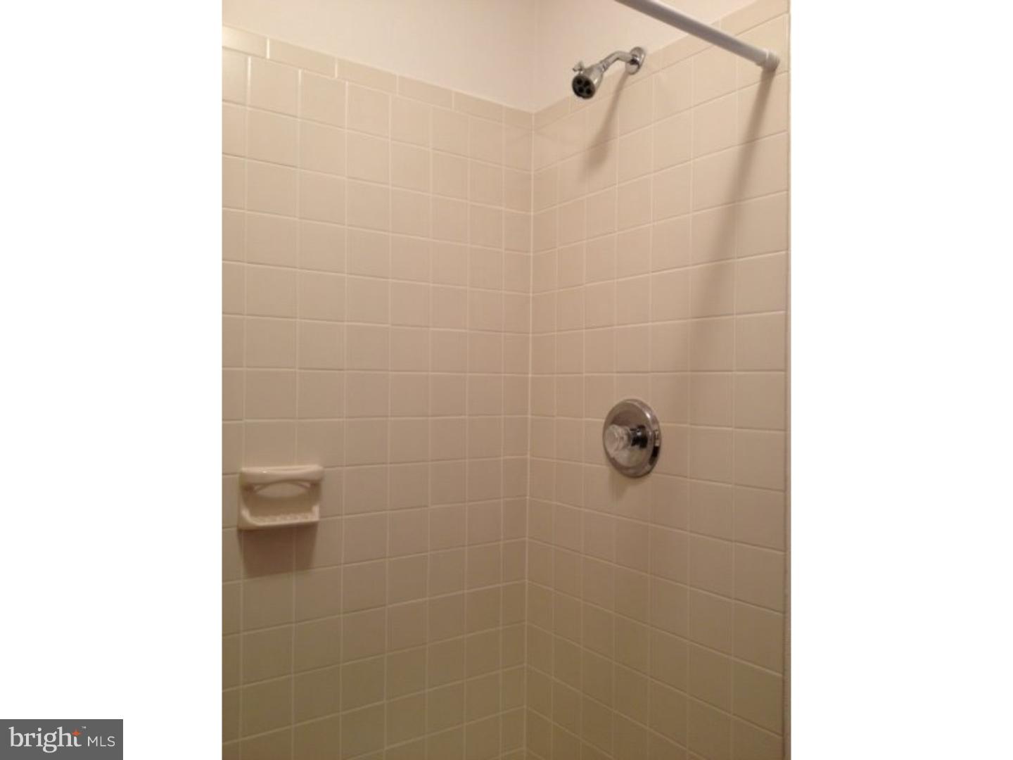 803 Tomlinson Road Philadelphia, PA 19116 - Photo 16 of 17 Bathroom