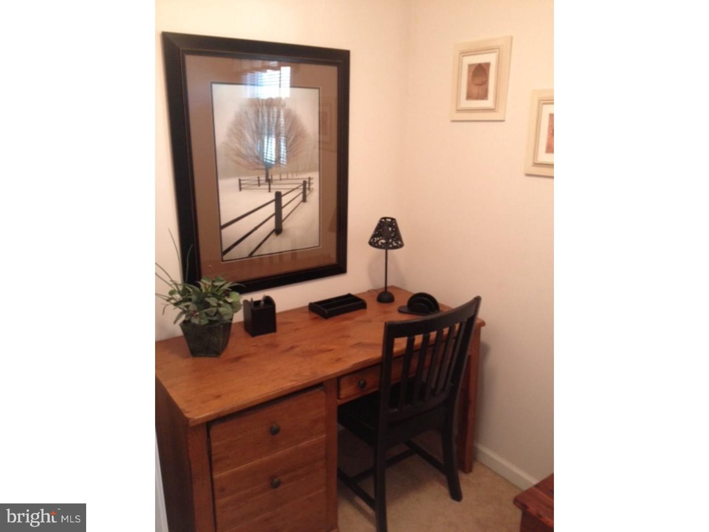 803 Tomlinson Road Philadelphia, PA 19116 - Photo 6 of 17 Office / Study