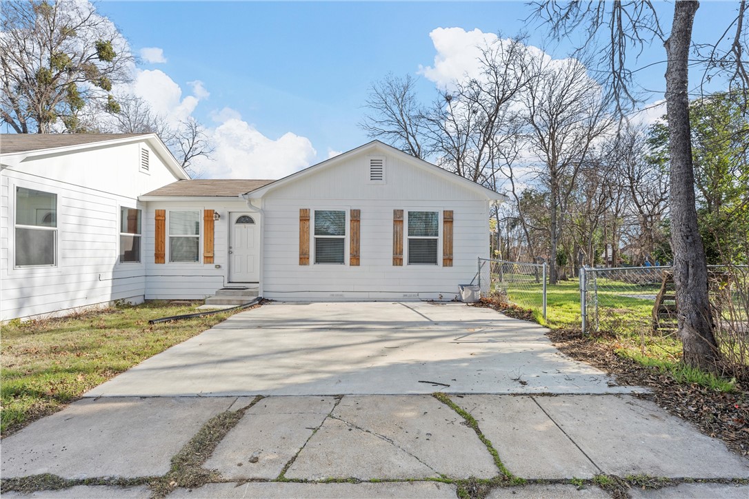 2924 Live Oak Avenue Waco, TX 76708 - Photo 15 of 17