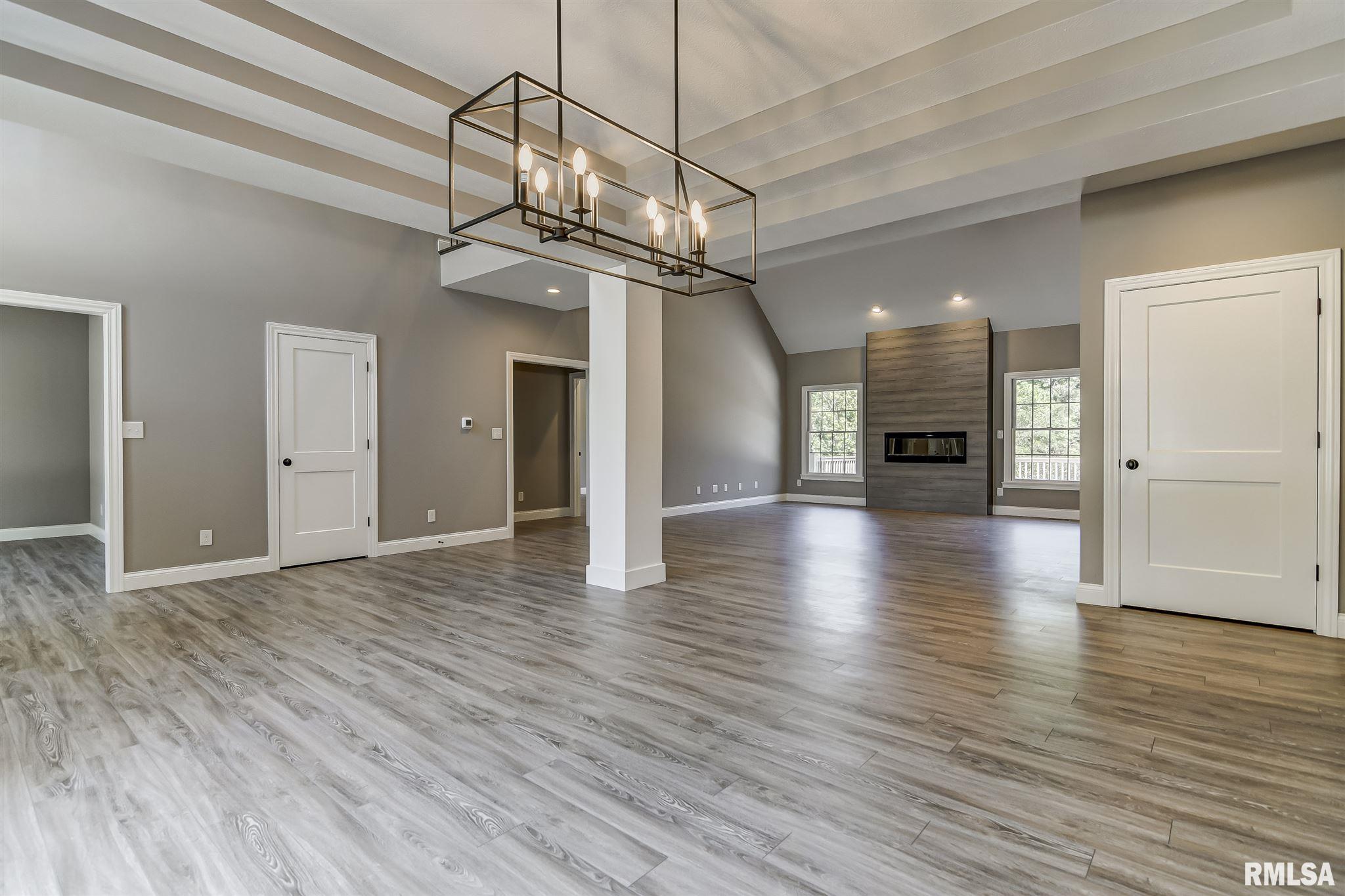 23 Woodland Trail Rochester, IL 62563 - Photo 5 of 50