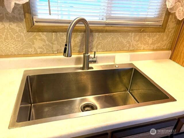 12200 Stone Way North, Unit 74 Seattle, WA 98133 - Photo 5 of 14 a close view of sink