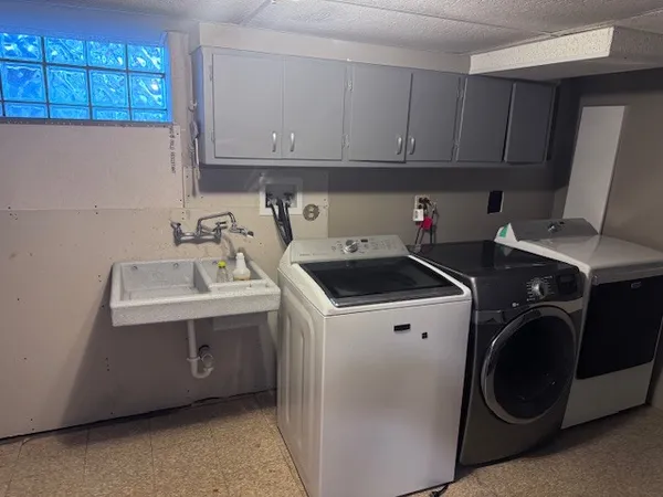 $349,500 | 9132 South California Avenue, Evergreen Park, IL 60805
