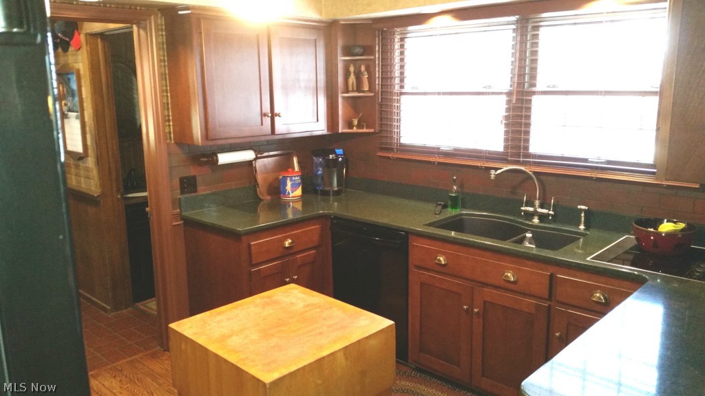 9140 Brakeman Road Chardon, OH 44024 - Photo 7 of 24