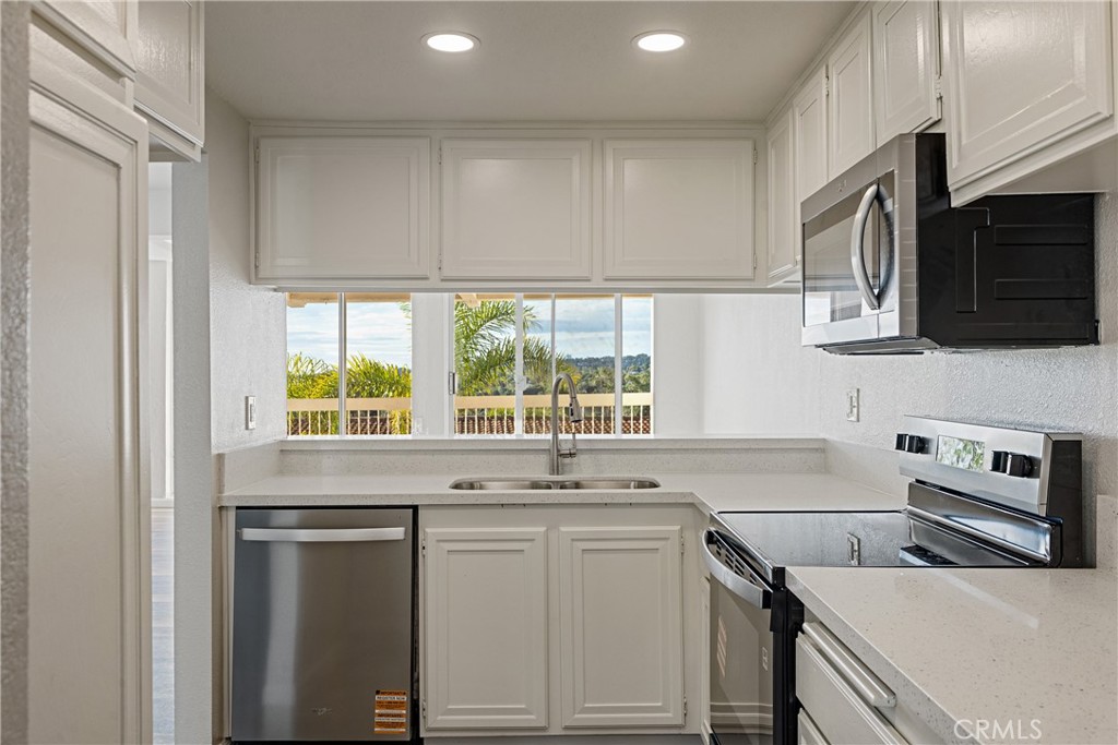 2315 Caringa Way, Unit 51 Carlsbad, CA 92009 - Photo 17 of 41