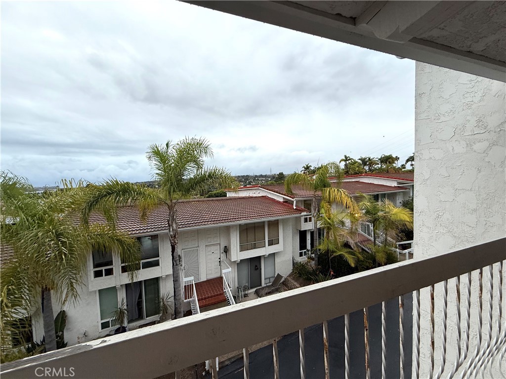 2315 Caringa Way, Unit 51 Carlsbad, CA 92009 - Photo 5 of 41