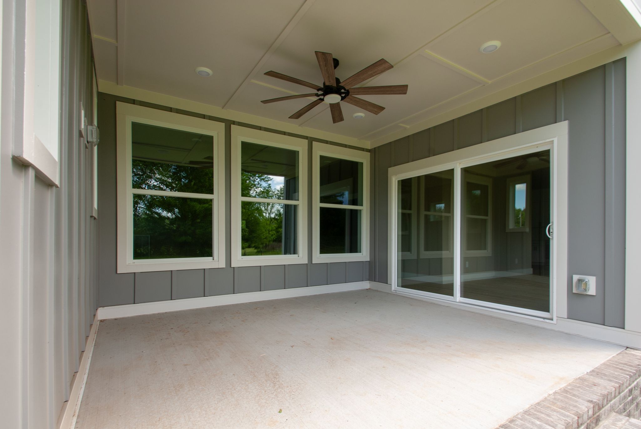 3333 Booker Ridge Road Mount Pleasant, TN 38474 - Photo 43 of 43 a view of an entryway of a house