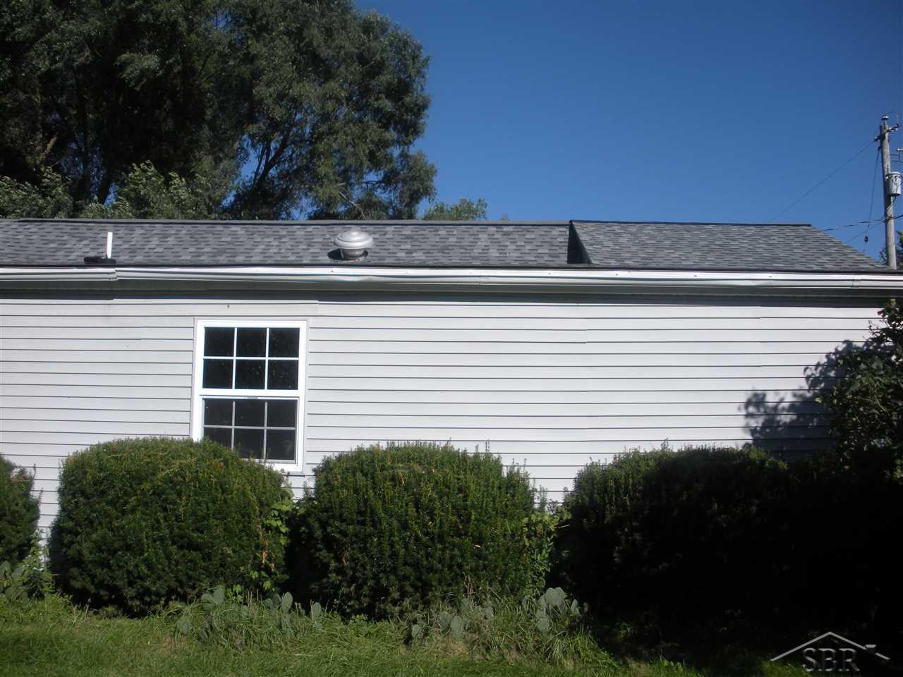 6370 East Lake Road Millington, MI 48746 - Photo 14 of 18 31310081-13.JPG