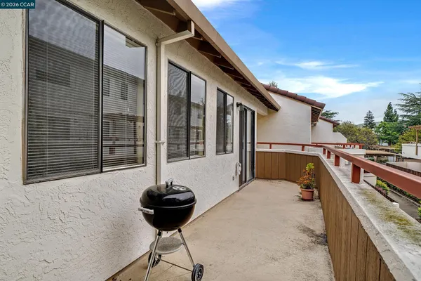 $350,000 | 5020 Valley Crest Drive, Unit 110, Concord, CA 94521