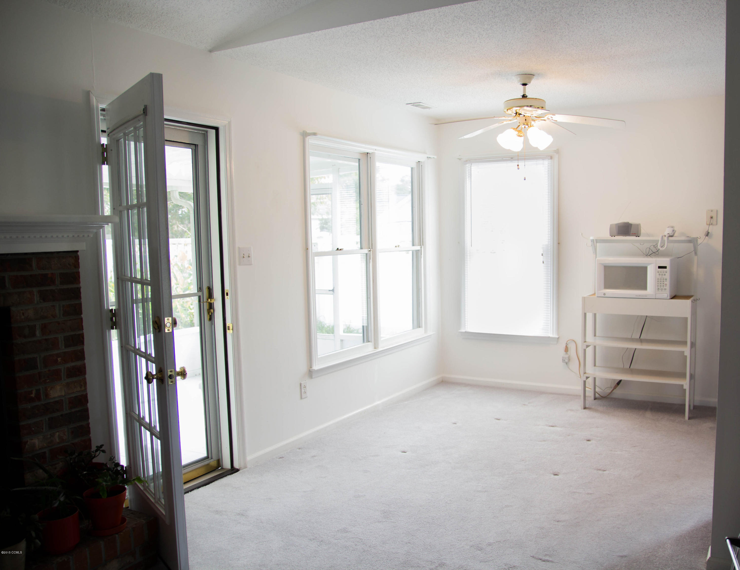 606 North Gate Road Morehead City, NC 28557 - Photo 7 of 57 606N.Gate5(1of1)