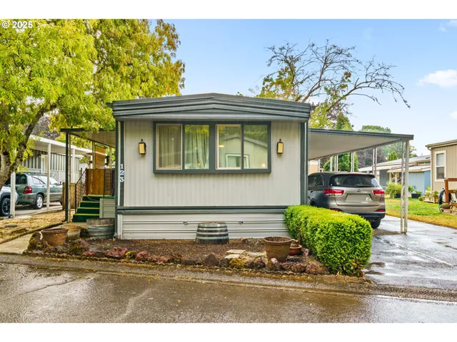 $53,900 | 1475 Green Acres Road, Unit 123, Eugene, OR 97408