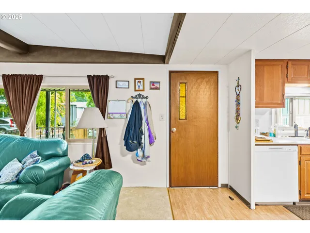 $53,900 | 1475 Green Acres Road, Unit 123, Eugene, OR 97408