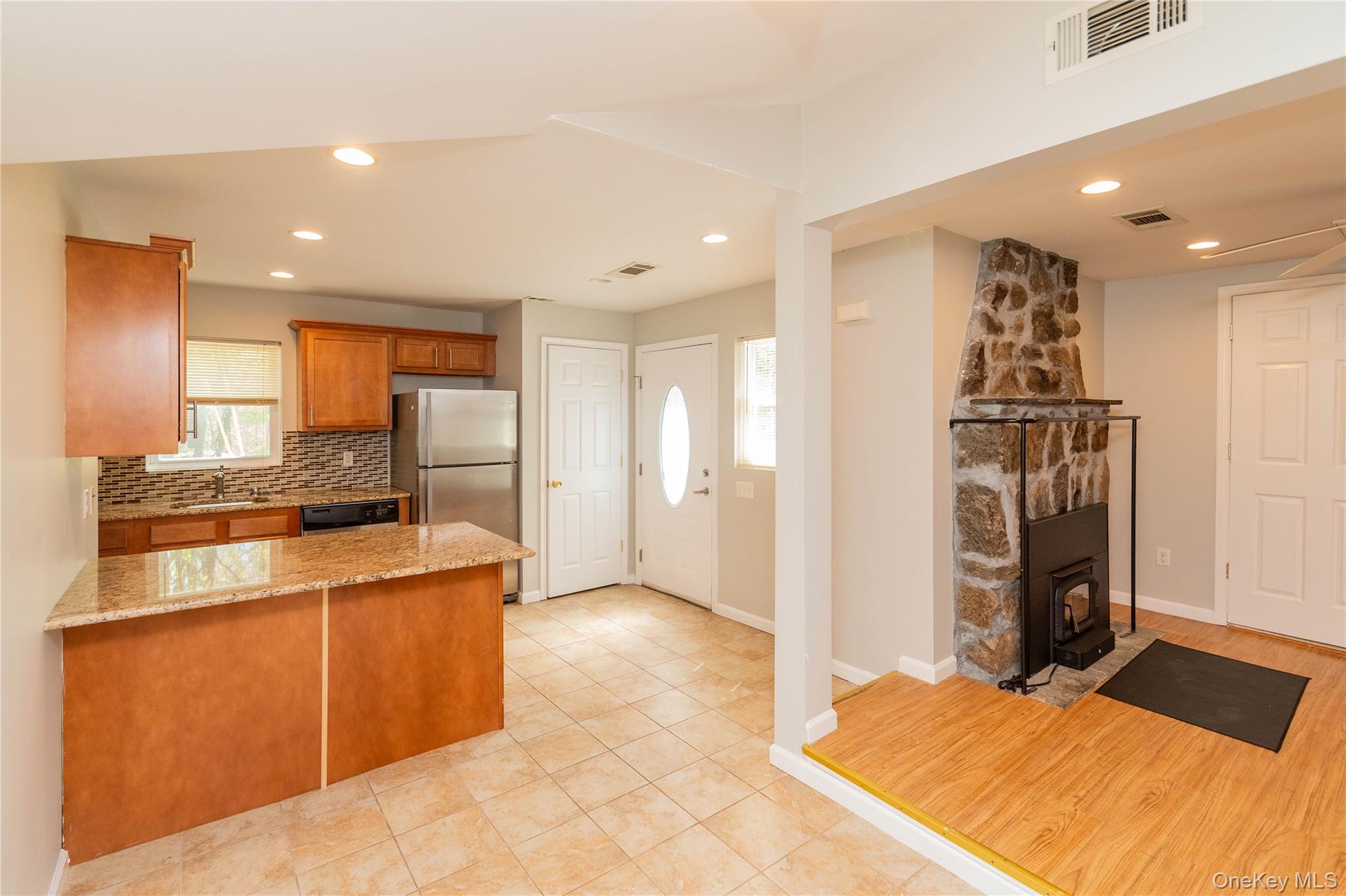 797 Forest Glen Road Monroe, NY 10950 - Photo 11 of 26