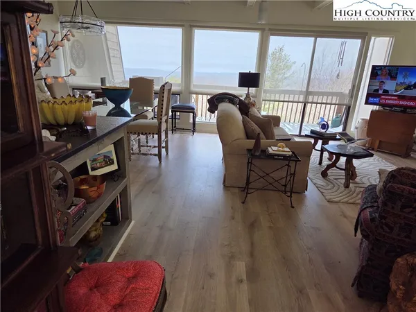 $318,000 | 101 Courtside Lane, Unit A5, Beech Mountain, NC 28604