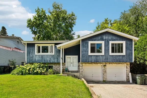 $325,000 | 6415 Wood Drive, Cary, IL 60013