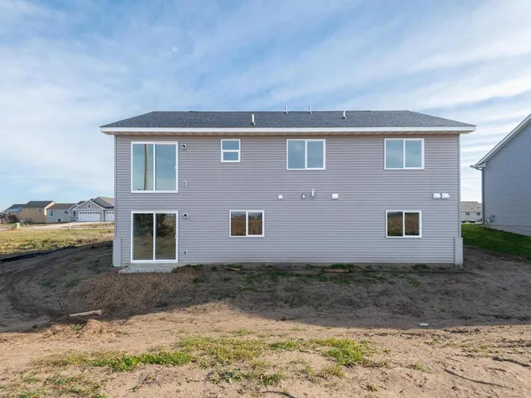 $380,900 | 938 Prestwick Drive, Belle Plaine, MN 56011