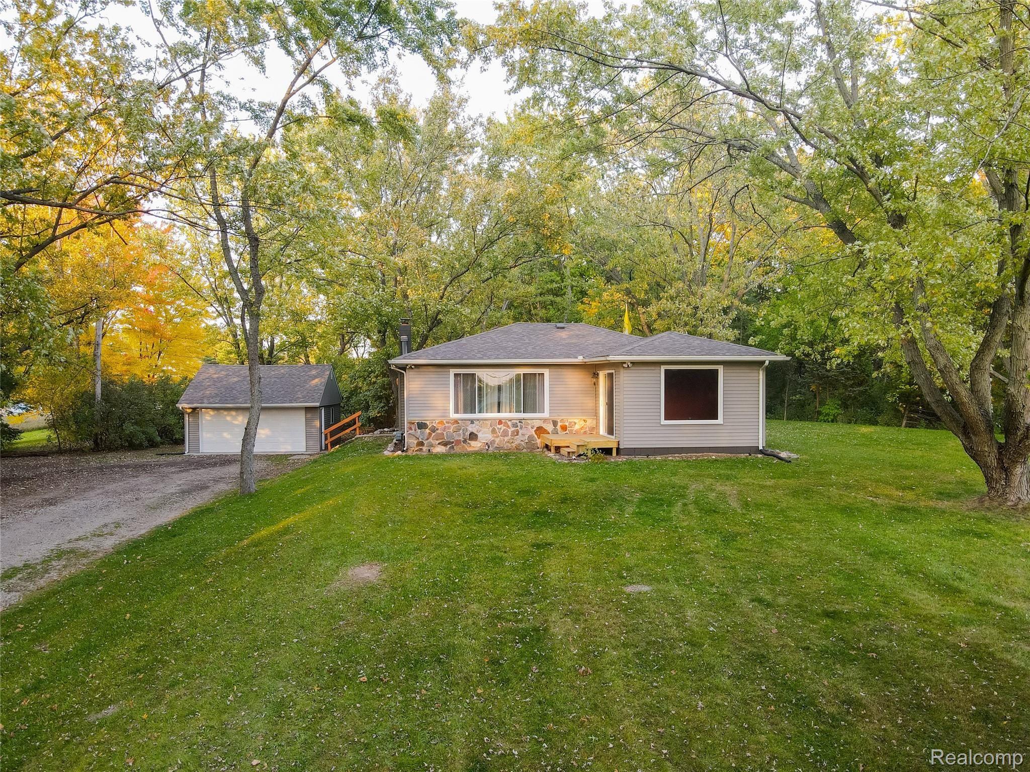 11251 Ford Road Brighton, MI 48116 - Photo 1 of 19 11251 Ford Rd (9).jpg