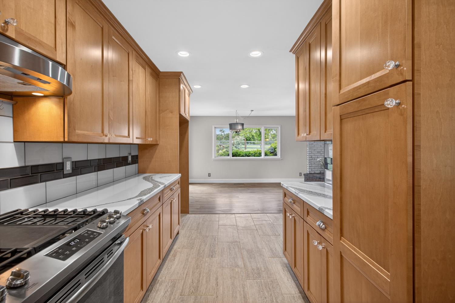 6187 Del Oro Road Granite Bay, CA 95746 - Photo 24 of 58