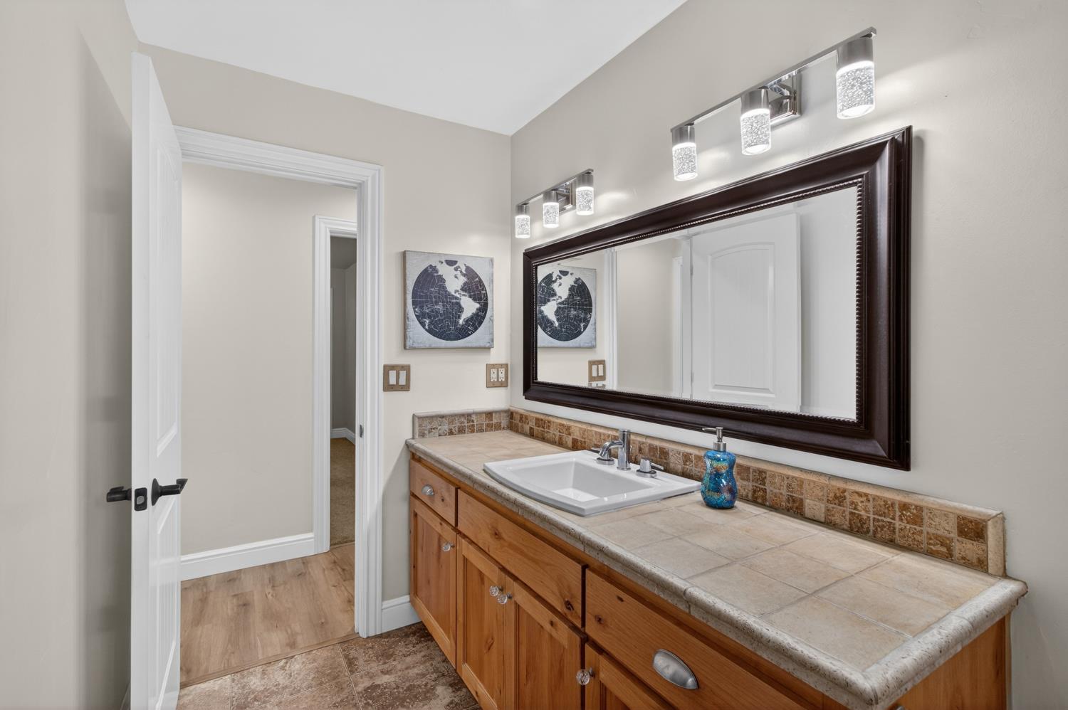 6187 Del Oro Road Granite Bay, CA 95746 - Photo 37 of 58