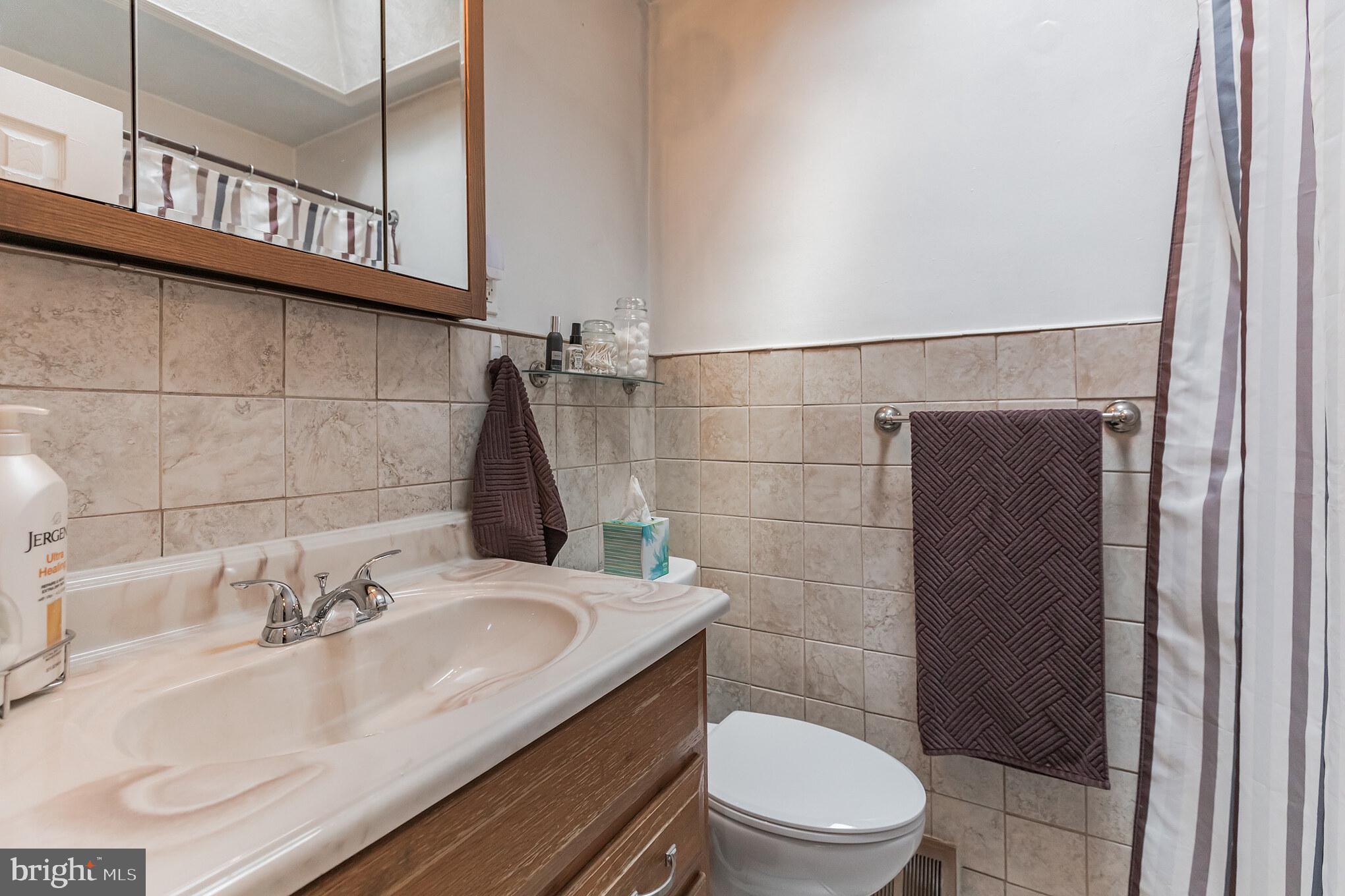 1904 Tomlinson Road Philadelphia, PA 19116 - Photo 19 of 28 Gallery Image 19