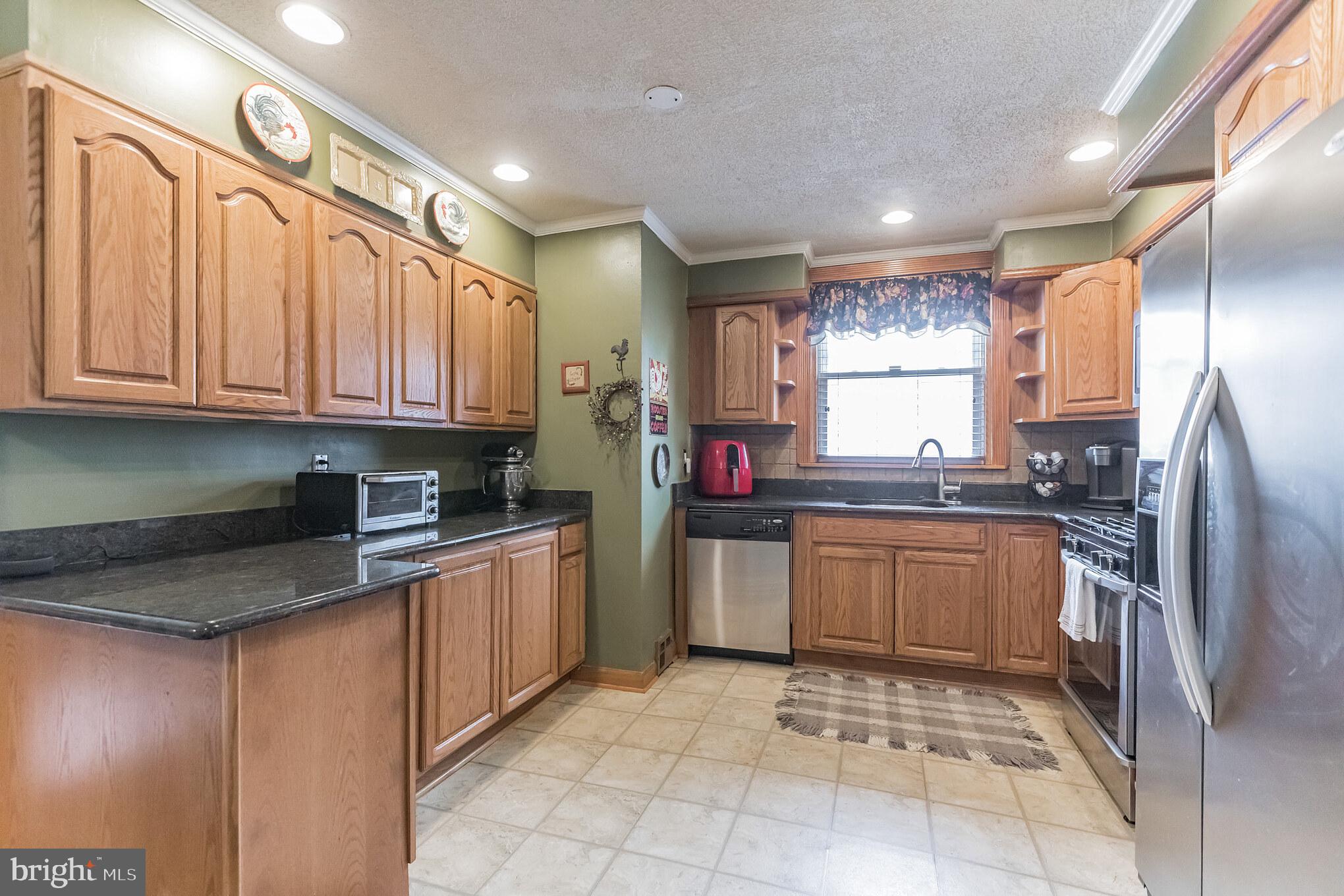 1904 Tomlinson Road Philadelphia, PA 19116 - Photo 10 of 28 Gallery Image 10