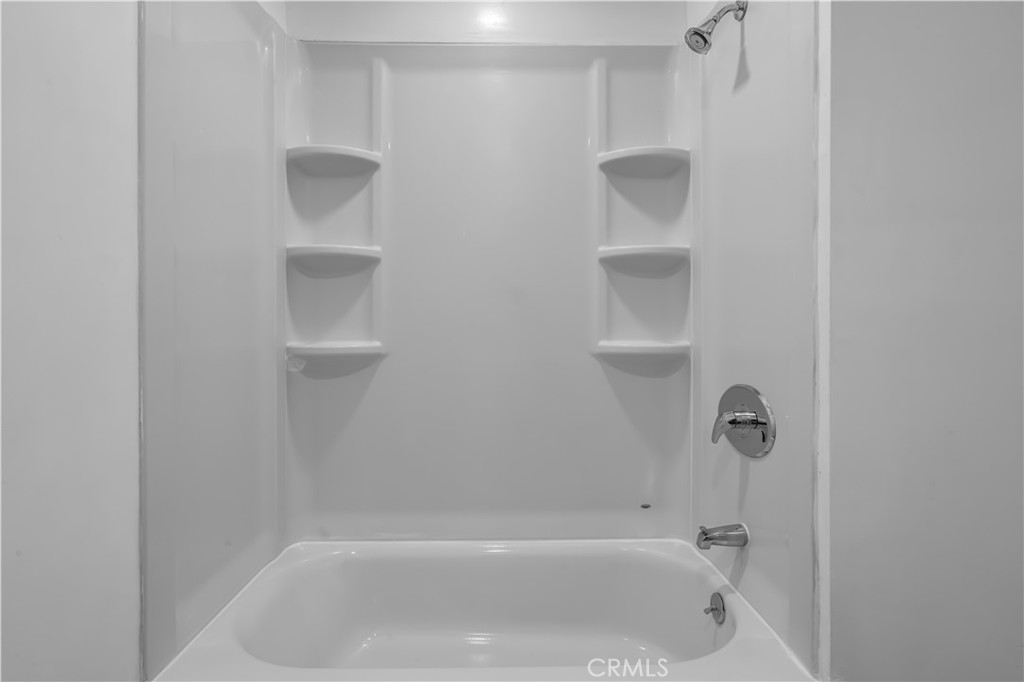 8628 Springer Street Downey, CA 90242 - Photo 20 of 33