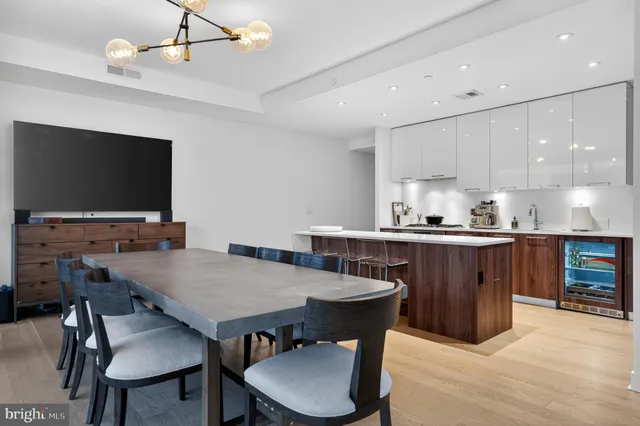 $6,250 | 1650 Silver Hill Drive, Unit 1207, McLean, VA 22102