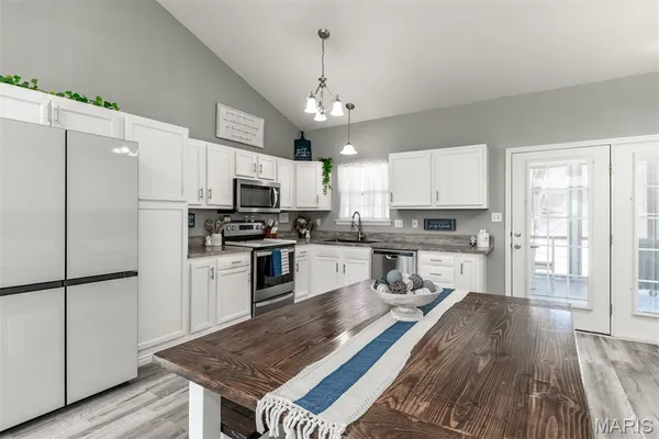 $299,900 | 17 Concord Drive, Crystal City, MO 63019