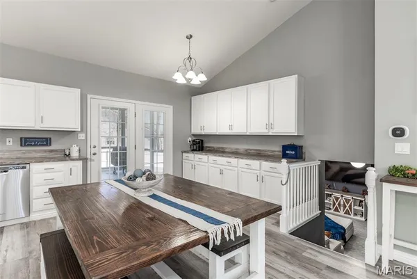 $299,900 | 17 Concord Drive, Crystal City, MO 63019