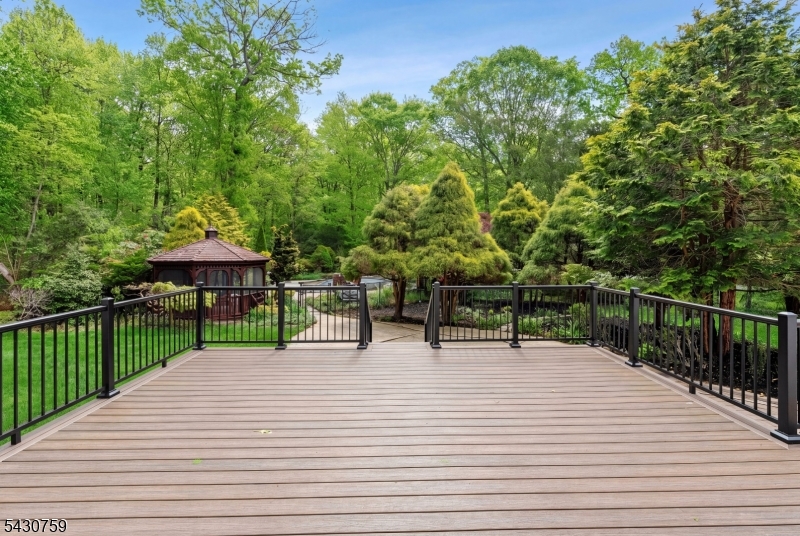 34 Miller Road Cranbury, NJ 08512 - Photo 11 of 37