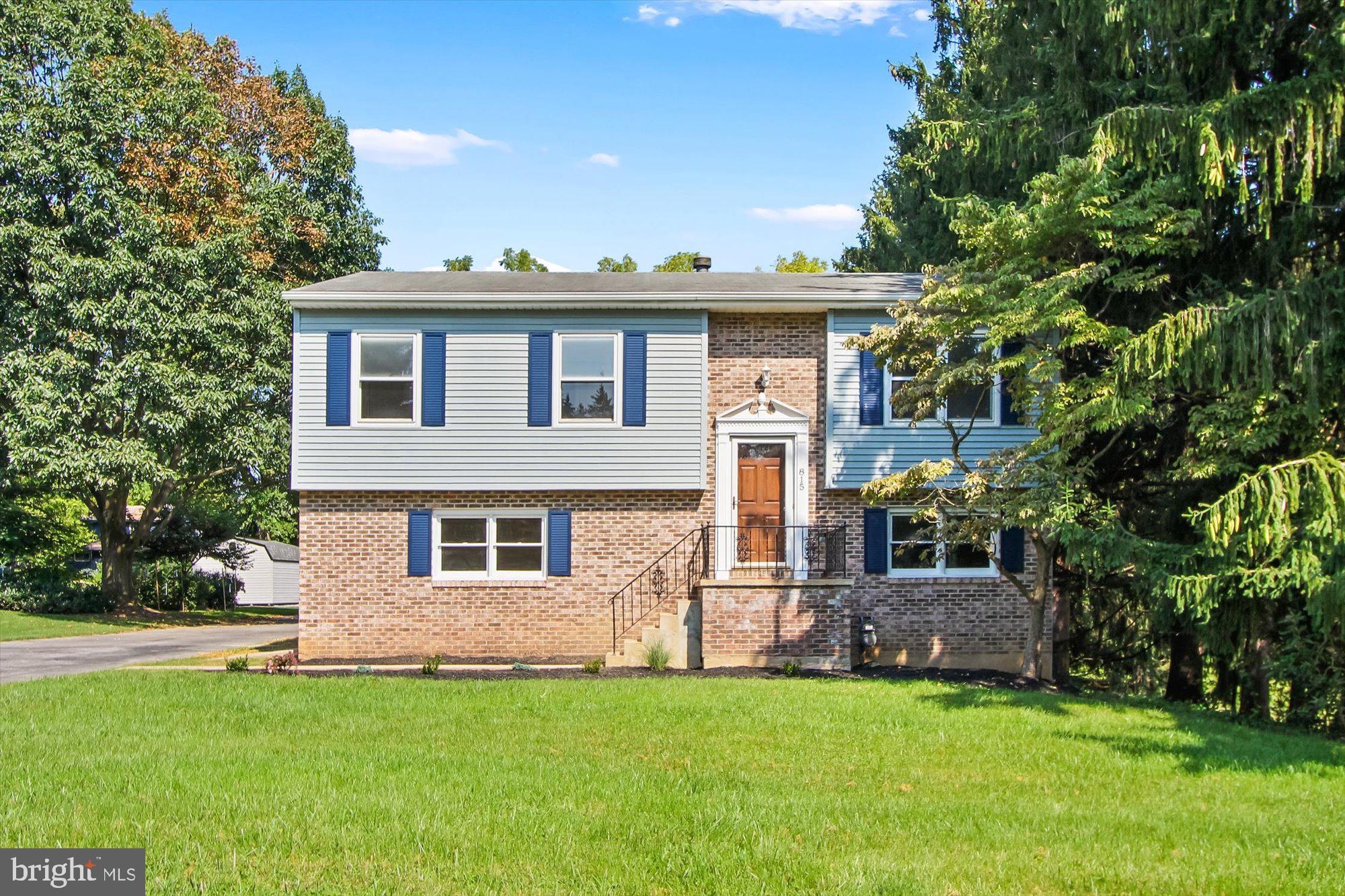 815 Ridgewood Road York, PA 17406 - Photo 2 of 28 Gallery Image 2
