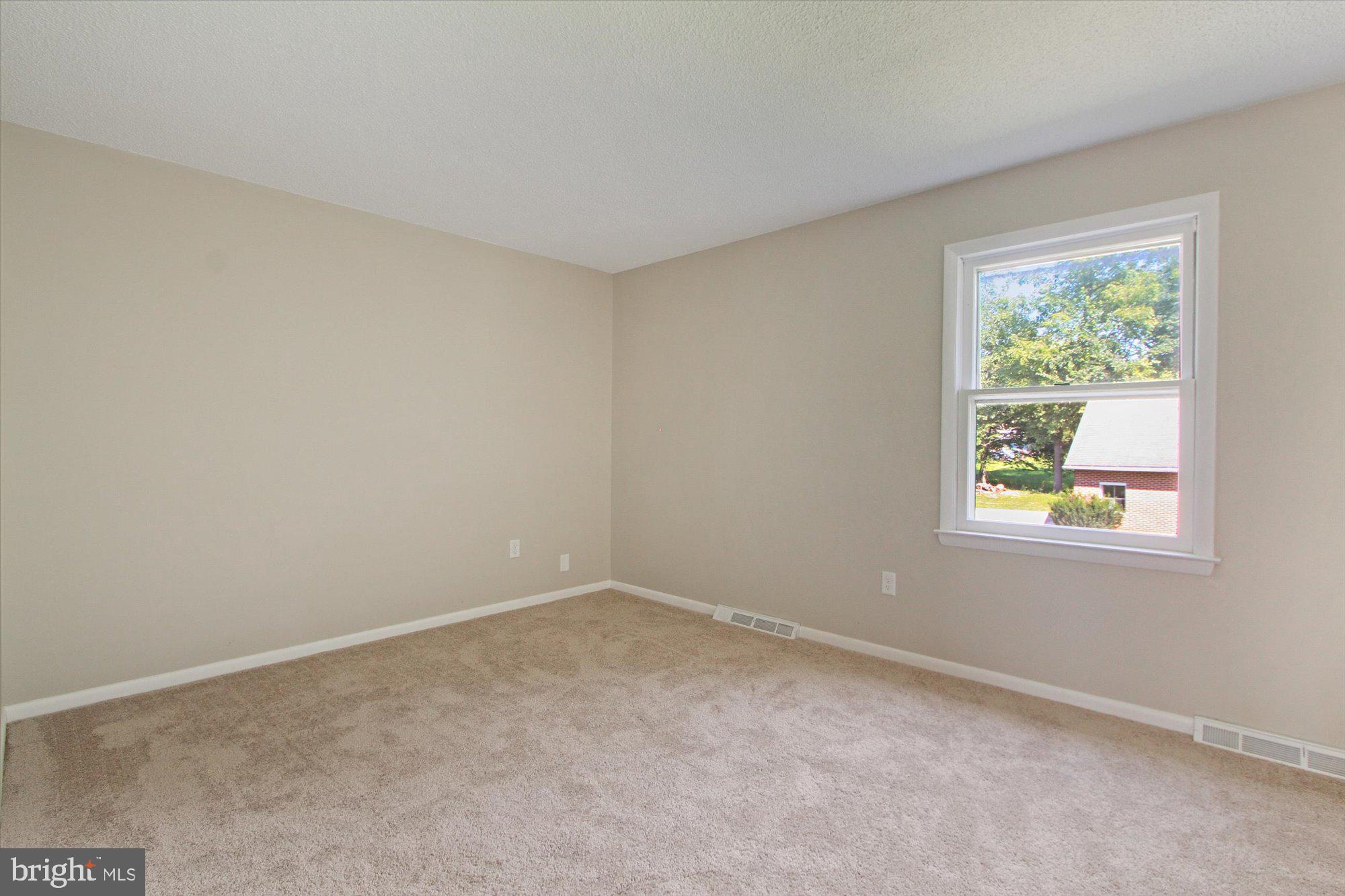 815 Ridgewood Road York, PA 17406 - Photo 12 of 28 Gallery Image 12