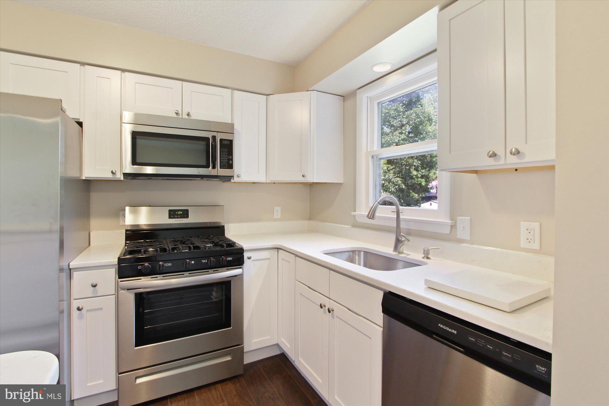 815 Ridgewood Road York, PA 17406 - Photo 9 of 28 Gallery Image 9