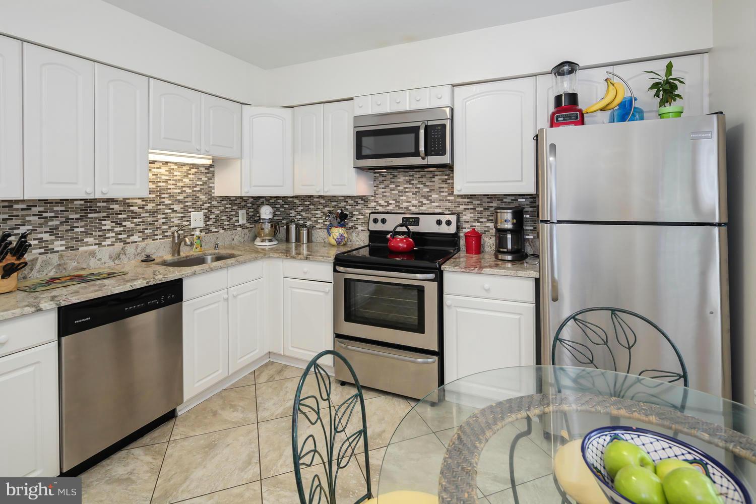 7910 Birchtree Court Springfield, VA 22152 - Photo 8 of 24 Kitchen