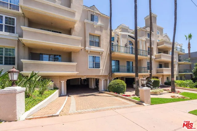 $1,249,000 | 930 North Doheny Drive, Unit 308, West Hollywood, CA 90069