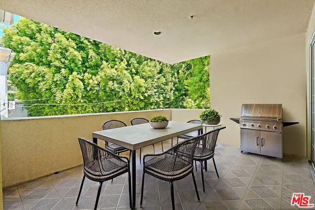 $1,249,000 | 930 North Doheny Drive, Unit 308, West Hollywood, CA 90069