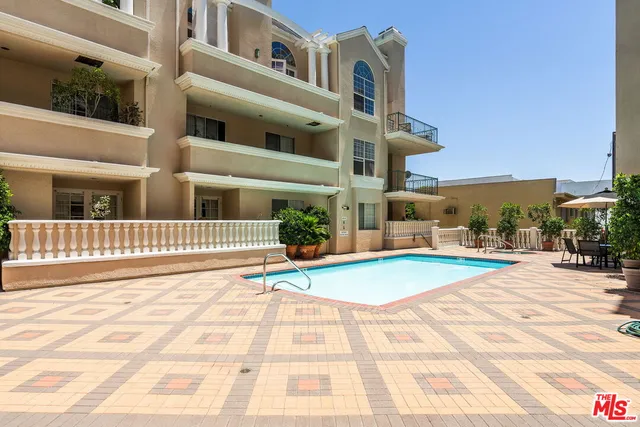 $1,249,000 | 930 North Doheny Drive, Unit 308, West Hollywood, CA 90069