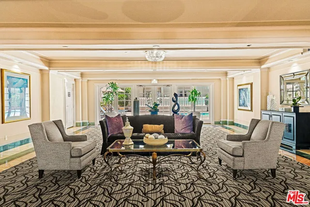 $1,249,000 | 930 North Doheny Drive, Unit 308, West Hollywood, CA 90069