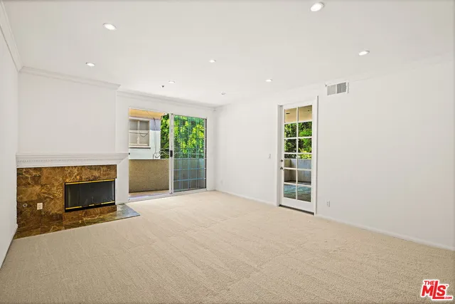 $1,249,000 | 930 North Doheny Drive, Unit 308, West Hollywood, CA 90069