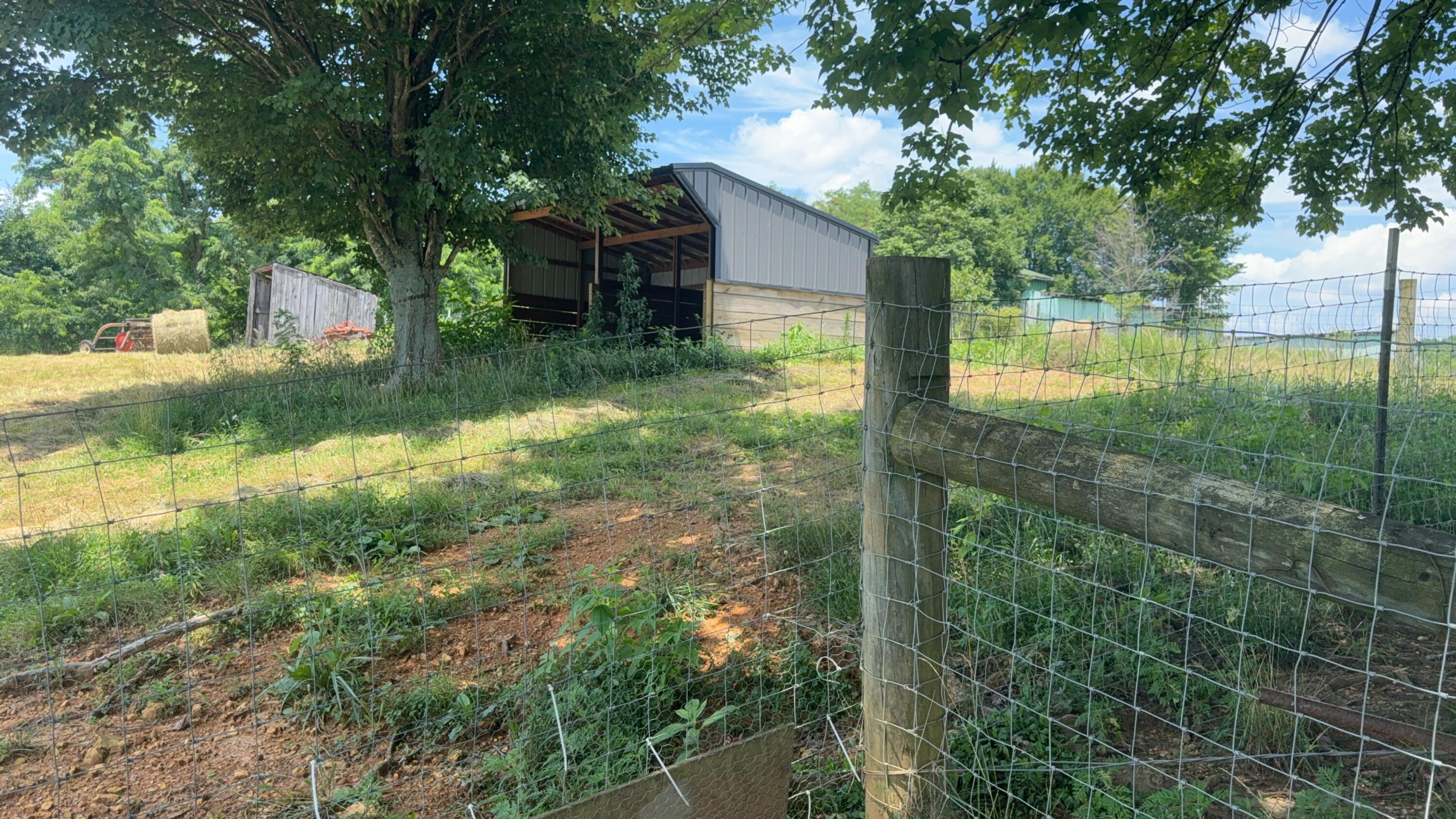 979 Walnut Grove School Road Waynesburg, KY 40489 - Photo 20 of 57 IMG_2547