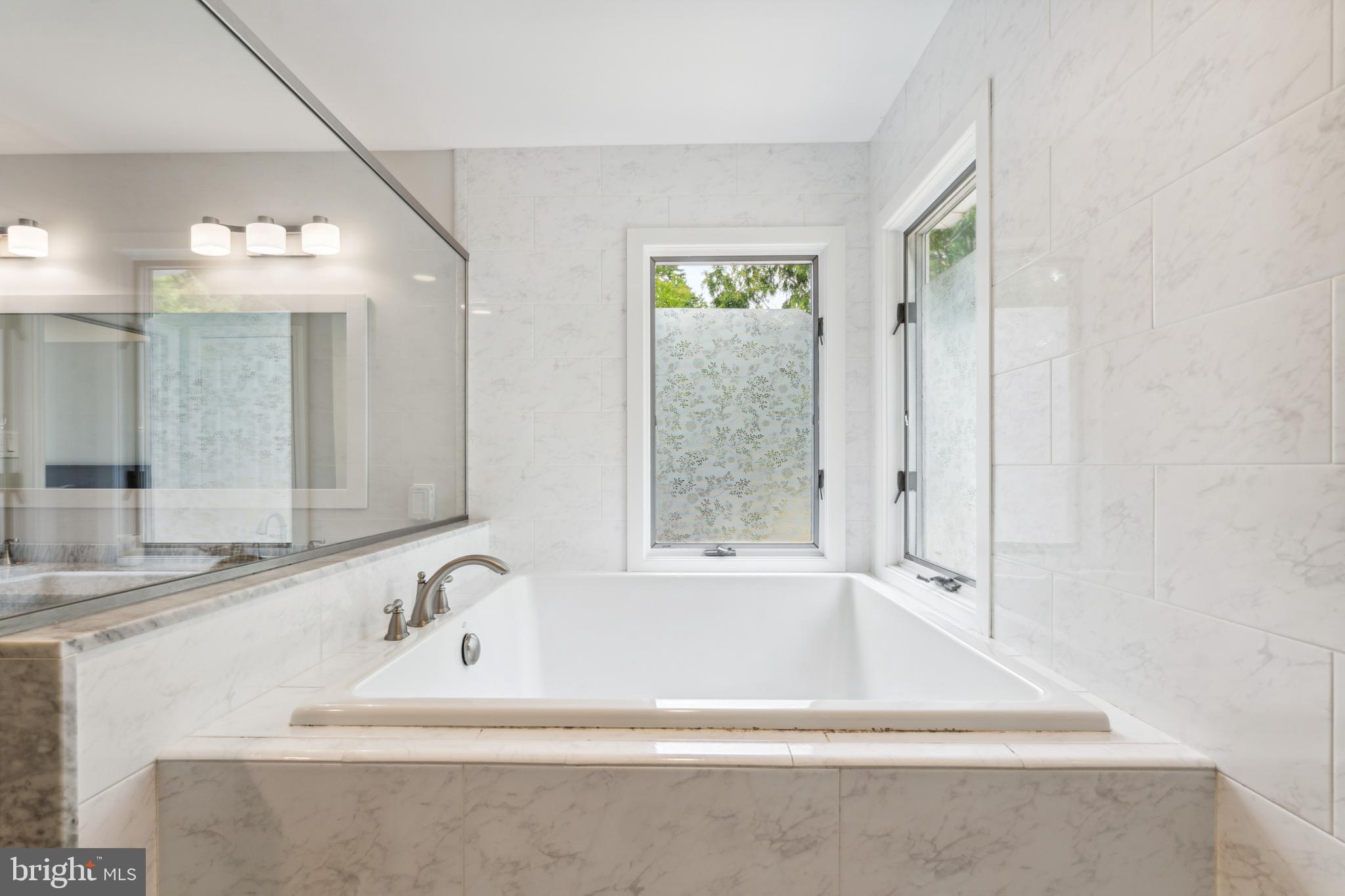 263 Watch Hill Road Exton, PA 19341 - Photo 21 of 40 Primary Bathroom
