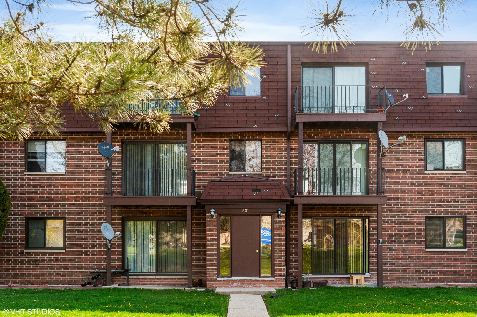 501 McHenry Road, Unit 3B Wheeling, IL 60090 - Photo 1 of 15