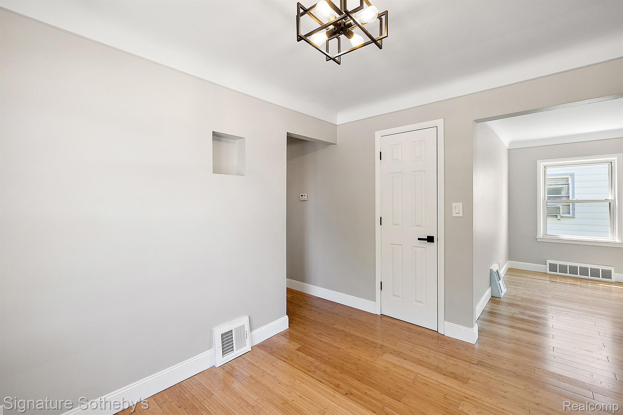 3303 Normandy Road Royal Oak, MI 48073 - Photo 15 of 34 Gallery Image 15