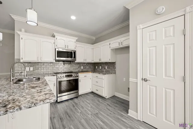 $215,000 | 18113 Martha Drive, Zachary, LA 70791