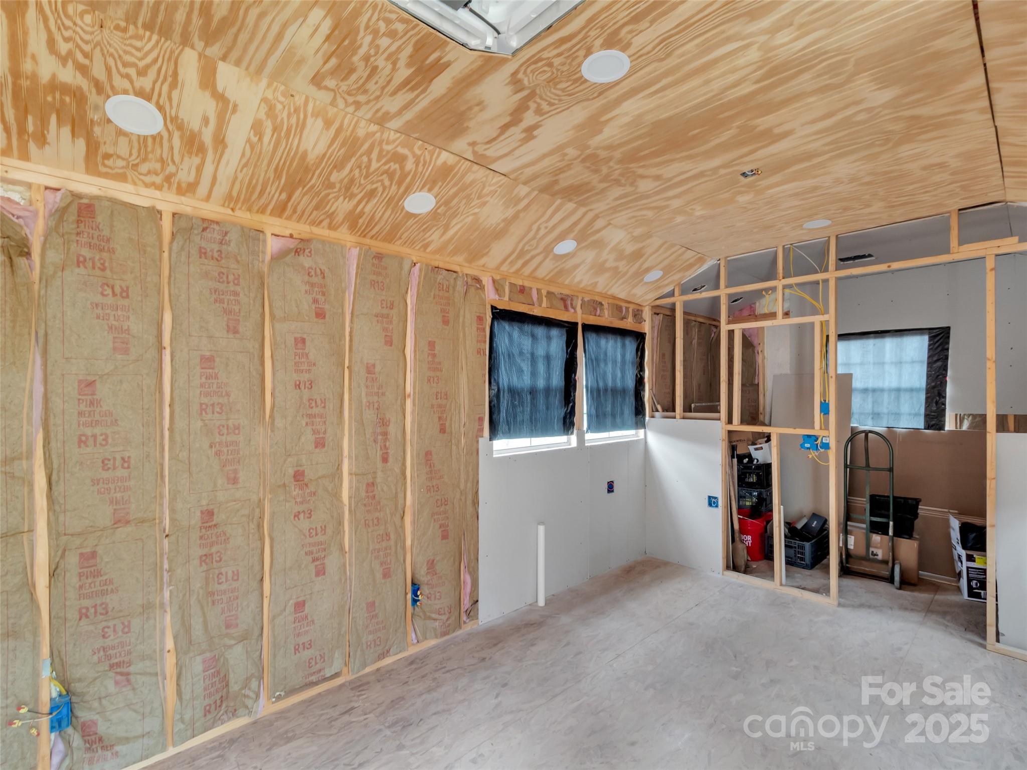 89 Kirkpatrick Cove Clyde, NC 28721 - Photo 13 of 28