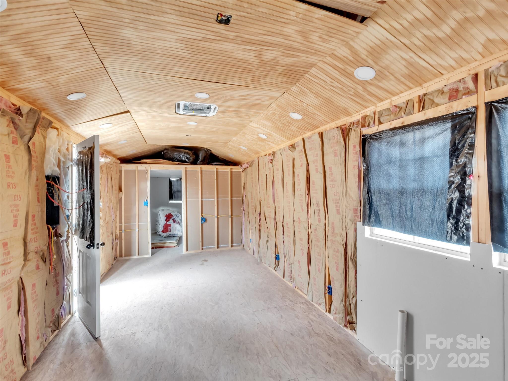 89 Kirkpatrick Cove Clyde, NC 28721 - Photo 17 of 28