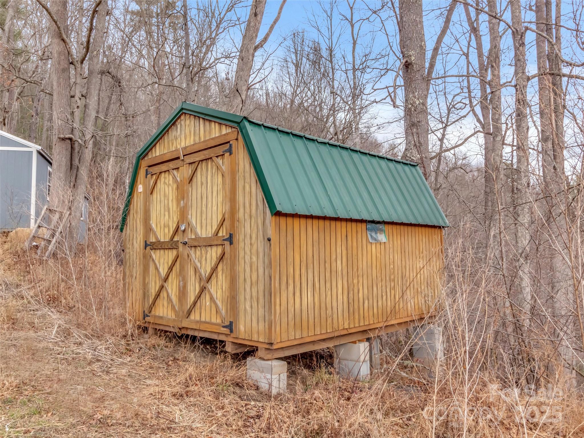 89 Kirkpatrick Cove Clyde, NC 28721 - Photo 20 of 28