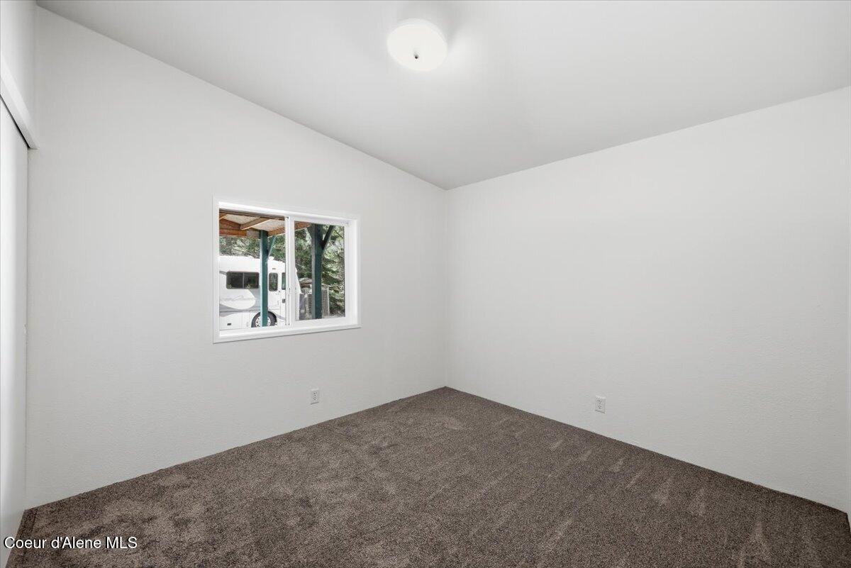 24401 North Grouse Road Rathdrum, ID 83858 - Photo 19 of 45 19-Bedroom (1)