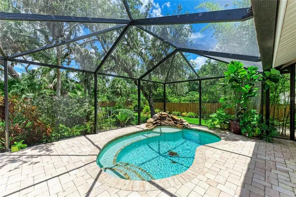 $810,000 | 3217 Oak Grove Drive, Sarasota, FL 34243